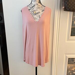 Source Unknown Soft Pink V-Neck Tunic Tank Top